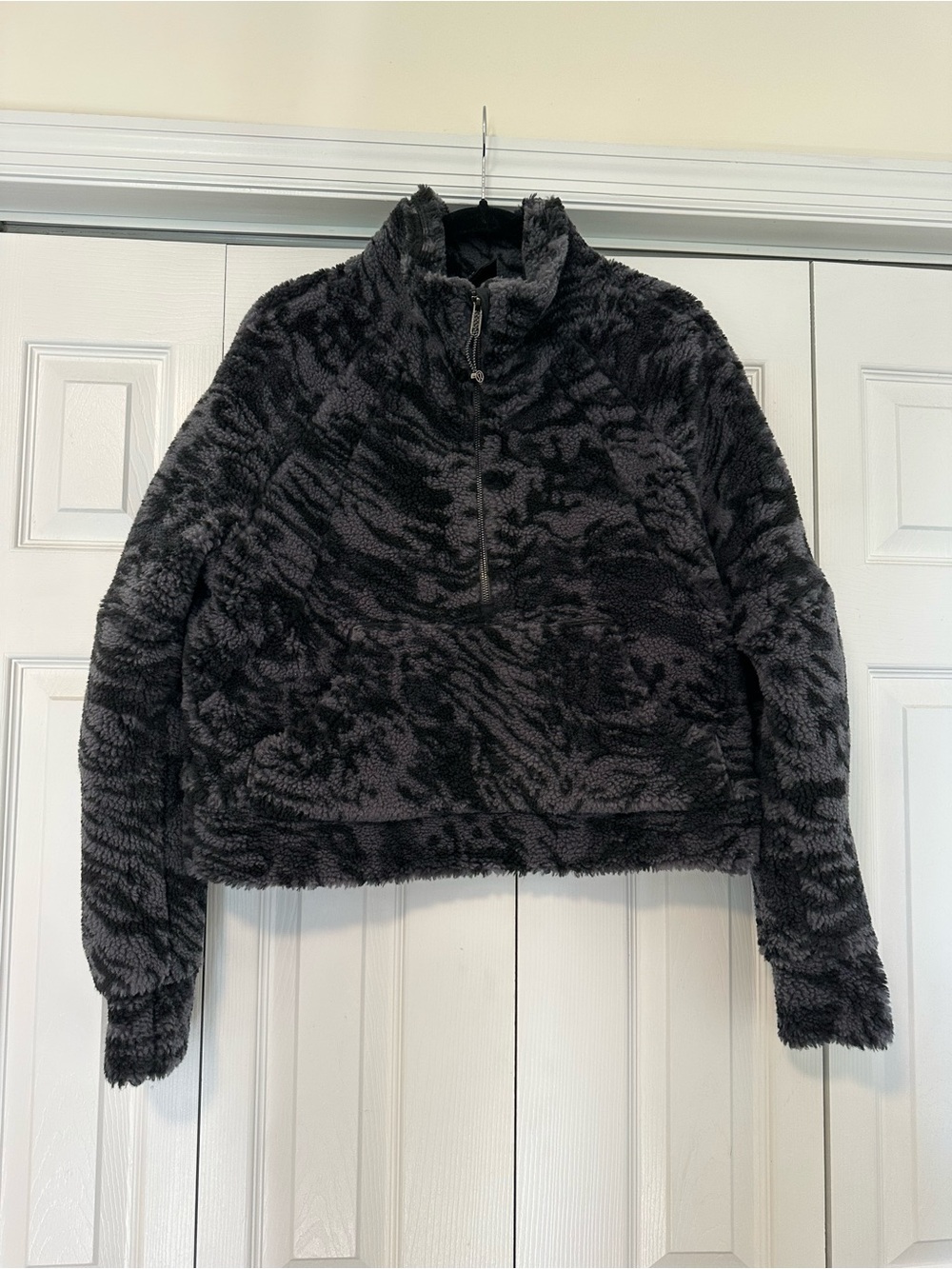 NWOT Lululemon Scuba Oversized Fleece Funnel Neck Jacquard Black M/L